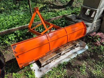 Sněhová radlice za malotraktor