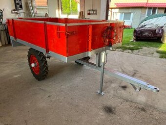 Kára za traktor
