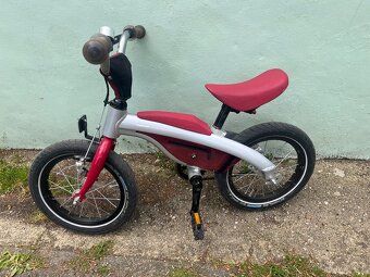 Dětské kolo BMW Kidsbike