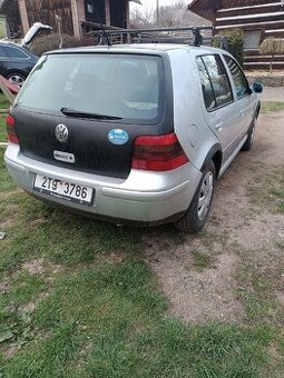 Golf 4