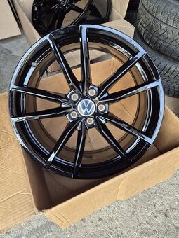5x112 r19 Vw Pretoria-Passat B8 Nové