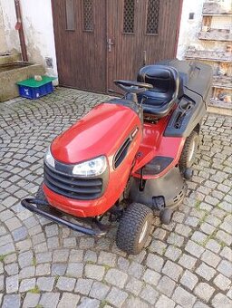 Zahradní traktor