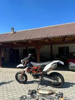 KTM 690 SMC-R - 1