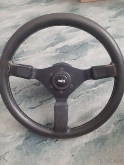Sportovní volant Raid