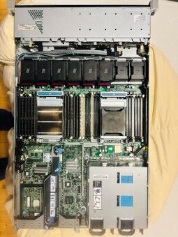 HP ProLiant DL360p Gen8 – 1× Xeon, 48 GB ECC RAM – 1U rack