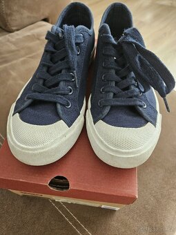 Nenošené dětské tenisky Levis vel.37