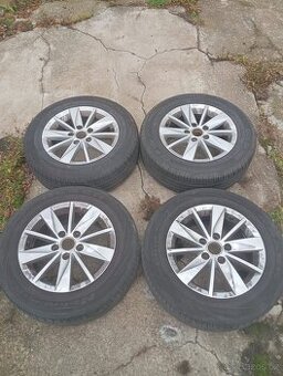 Originál Vw Alu kola R15 6jx15 ET43