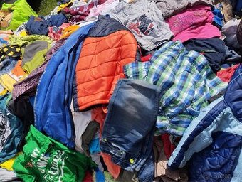 Oblečení second hand