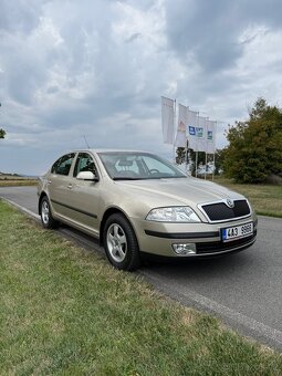 Škoda Octavia II Elegance 1.6MPi sedan - 66tis KM