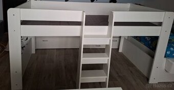 Vyvýšená/patrová postel