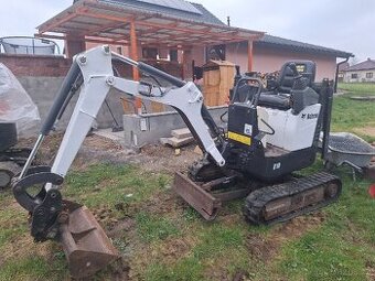 Bobcat E10