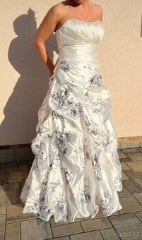 Společenské, svatebni šaty