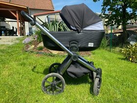 Prodám zánovní kočárek ADAMEX Giano Special Black