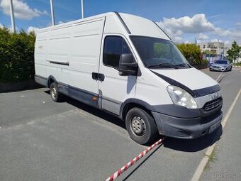 Prodám iveco  daily 2012 2,3 93 kw a motor