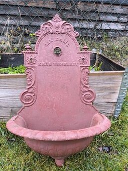 Litinová pavlačová výlevka