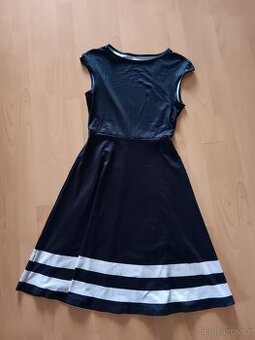 .nové dámské šaty vel. M.