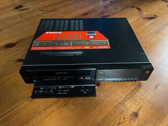 Kazeťák National G500