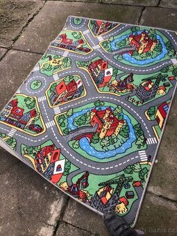 Detsky koberec mesto