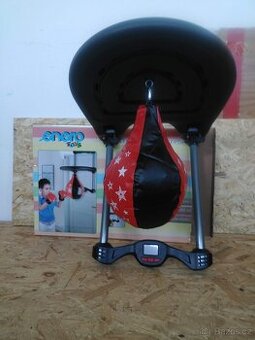 Boxovací sada na dveře pro děti 3-7 let+počítadlo