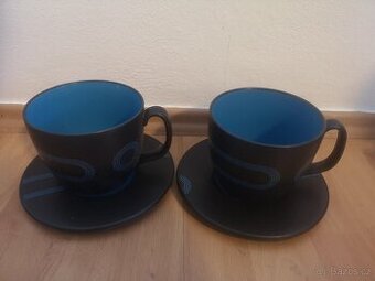 Velké hrnky s podšálky