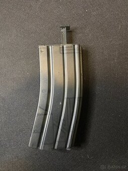 Airsoft plnička zásobníků (speedloader)