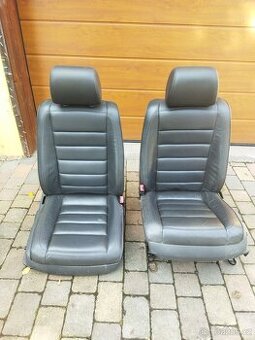 VW TOUAREG - sedačka, sedadla