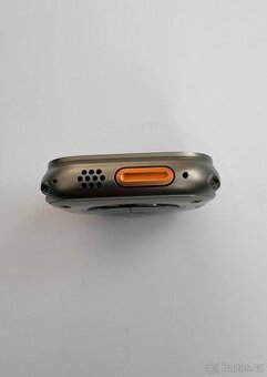 Apple Watch Ultra 2 – nefunkční tělo na díly (bez řemínků)