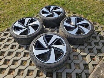 Volkswagen Milton Keynes 18" 225/40 R18