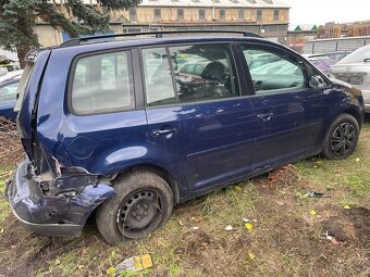 Volkswagen Touran 2004r.v.