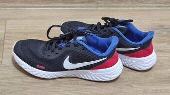 Nike vel.35,5