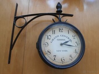 RETRO nádražní hodiny oboustranné - funkční - zachovalé