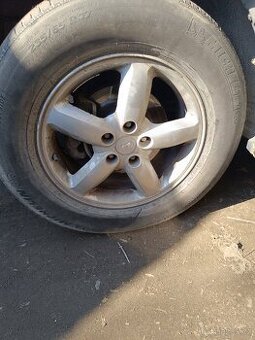 Kola Hyundai Santa Fe R17