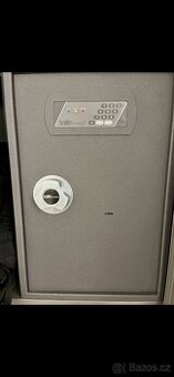 Trezor na zbraně /cennosti