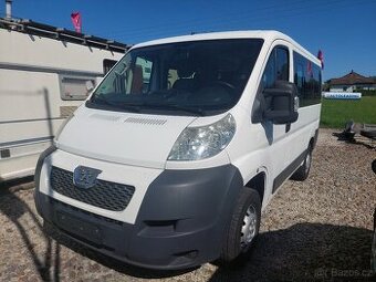 Peugeot Boxer 2.2Hdi,135tis km, 9 míst pro velkou rodinu