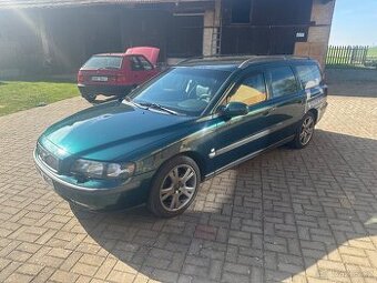 Volvo V70 2.4T 147kW LPG