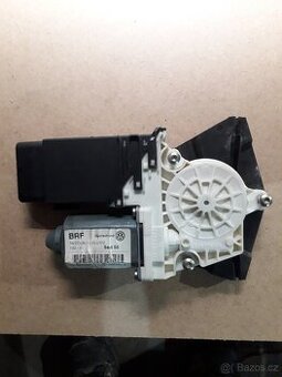 Seat Leon Motorek pro stahování okna - pravé přední