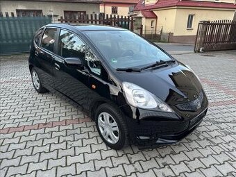 Prodávám Honda Jazz 1.2 66kW 2011 132091km