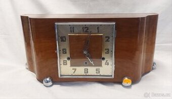 Art Deco čtvrťové hodiny