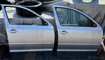 Pravé přední dveře Octavia 2 - STŘÍBRNÁ