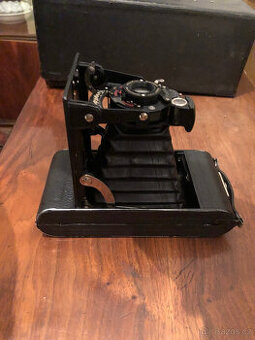 Starožitný fotoaparát – Voigtlander Bessa 1929