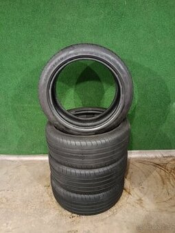 4ks letni 225/45 r18 Goodyear