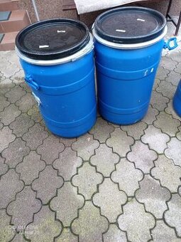 Plastové sudy 90L