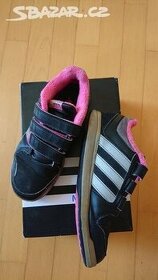 tenisky Adidas dětské zateplené vel. 34