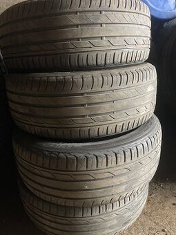215/50R18