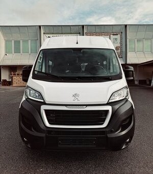 Peugeot boxer minibus 9 míst
