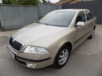 Škoda Octavia 1.6i 75 KW ČR, 2 sady kol