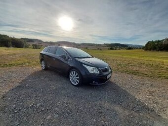 Prodej TOYOTA AVENSIS t27