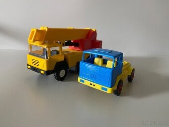 hračky staré hračky autíčka jeřáb mercedes ites
