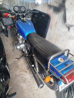 Suzuki GS 550
