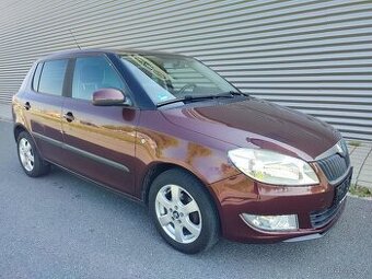 2011 facelift Škoda Fabia 1.4i 16V 63 kW